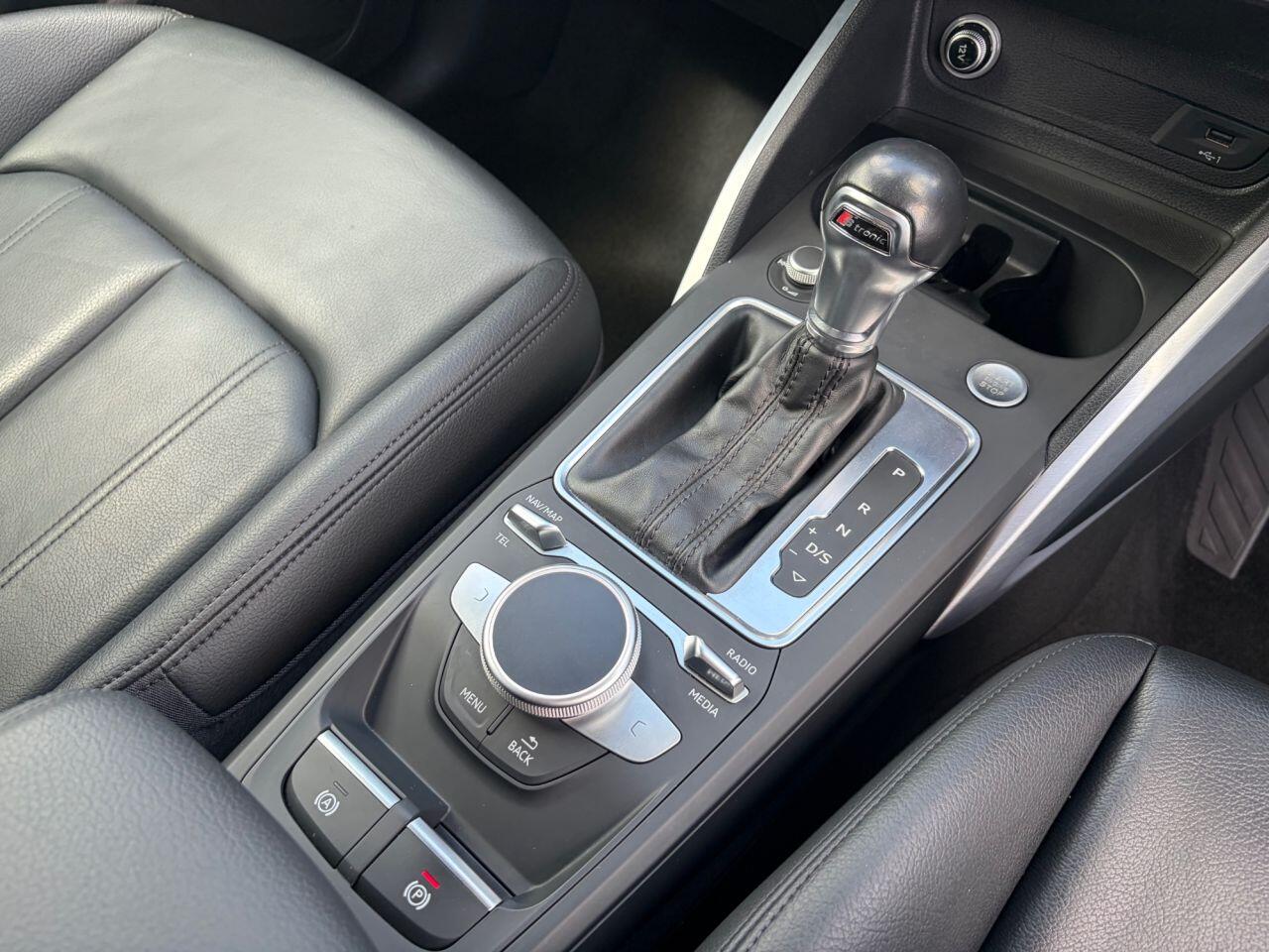 Audi Q2 view 32