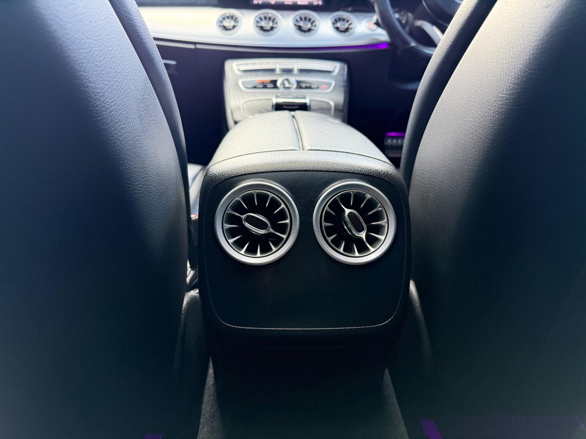 Mercedes-Benz E Class view 25