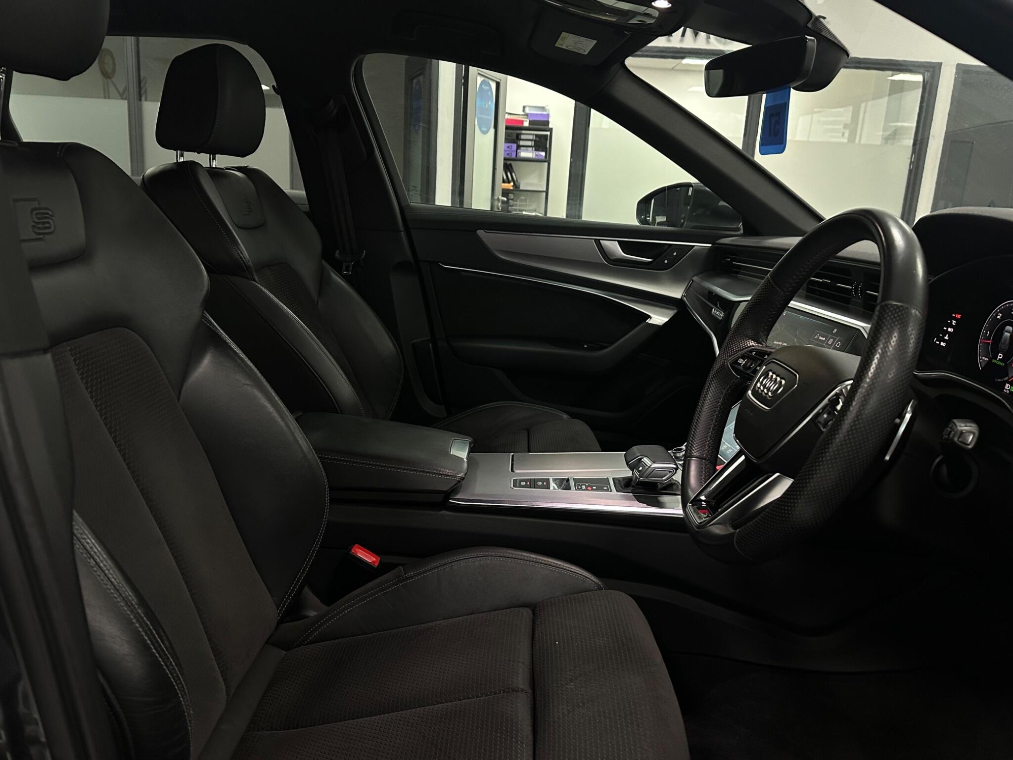 Audi A6 Avant view 20