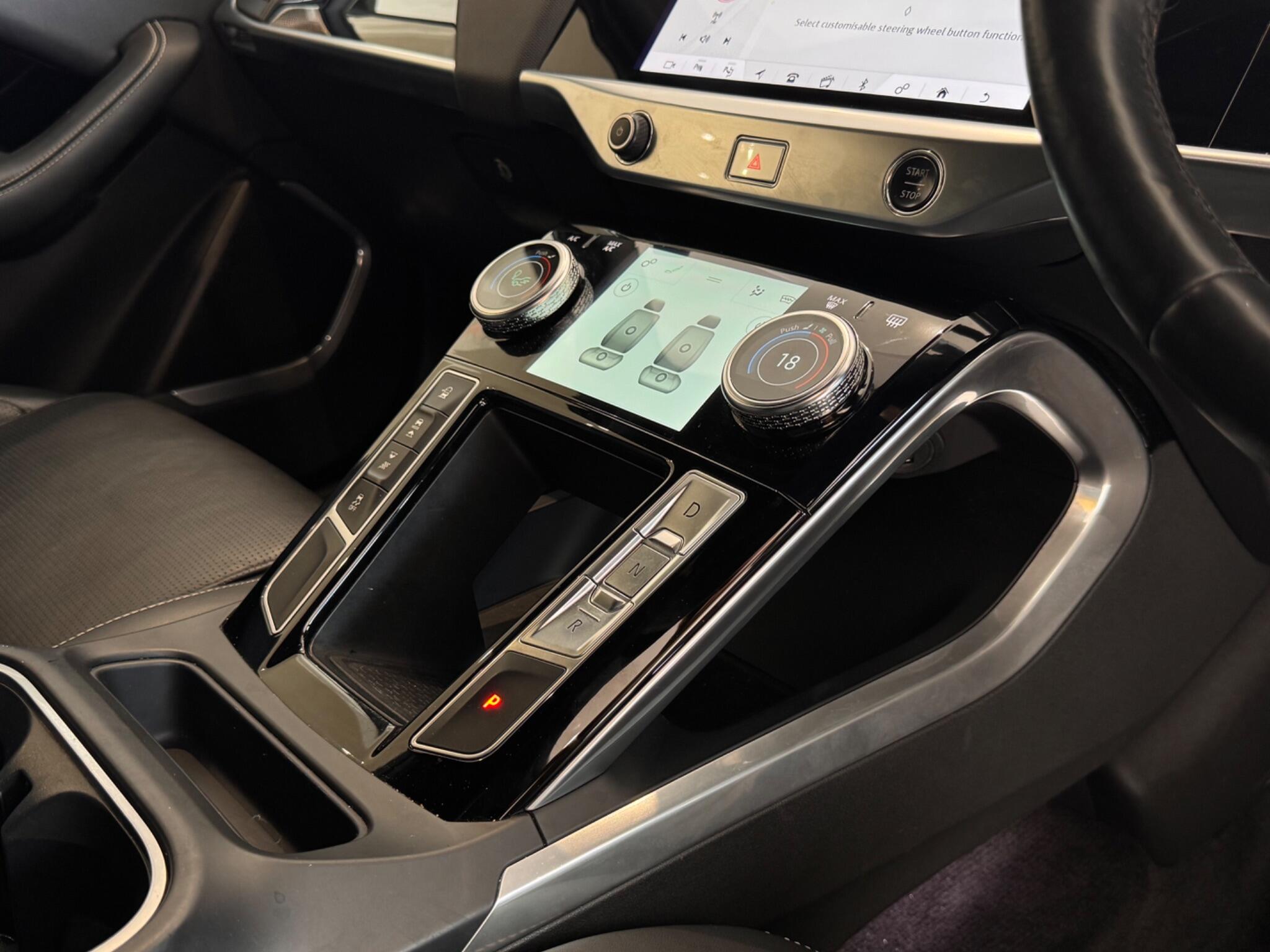 Jaguar I-Pace view 15