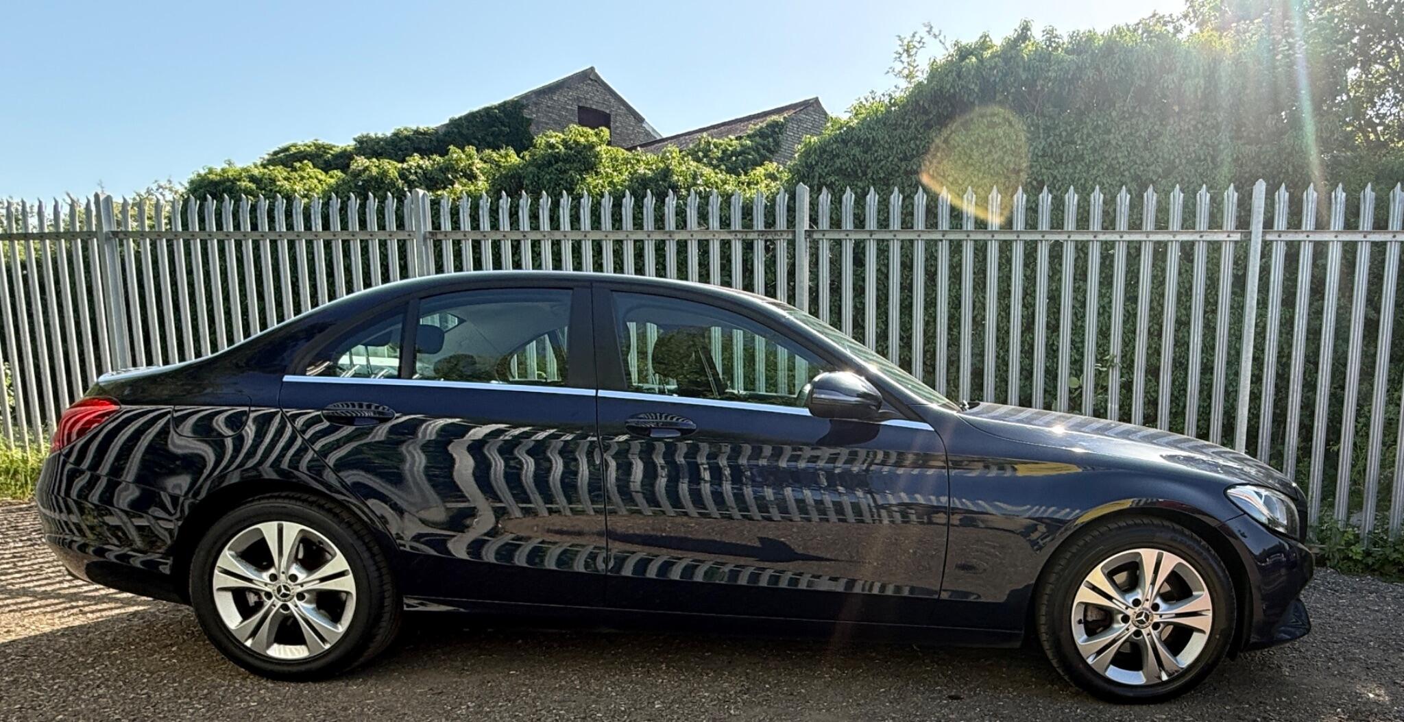 2017 Mercedes-Benz C Class image 17