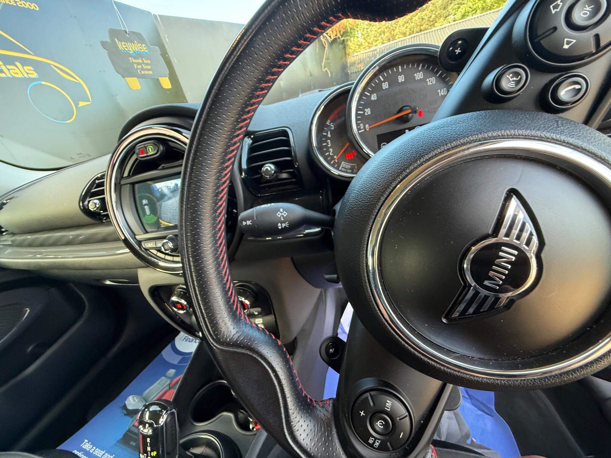 Mini Clubman view 31