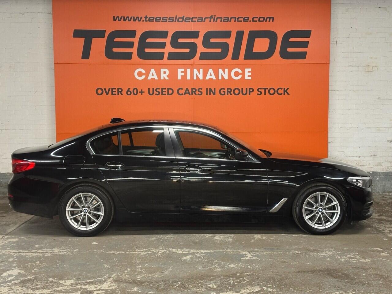 BMW 5 Series view 3