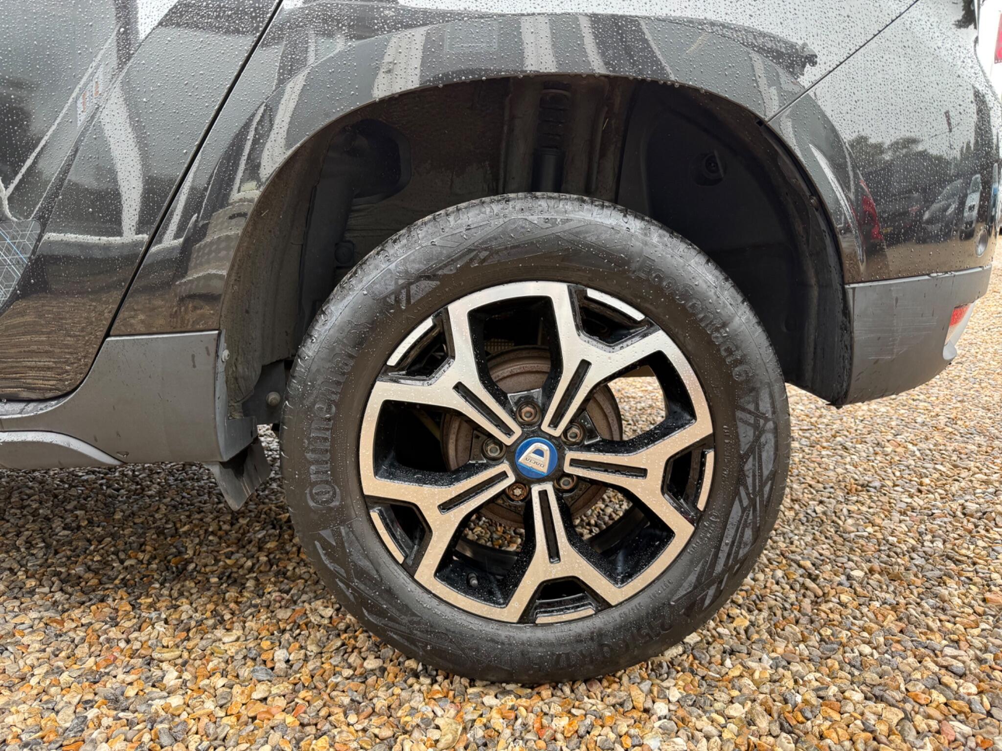 Dacia Duster view 14