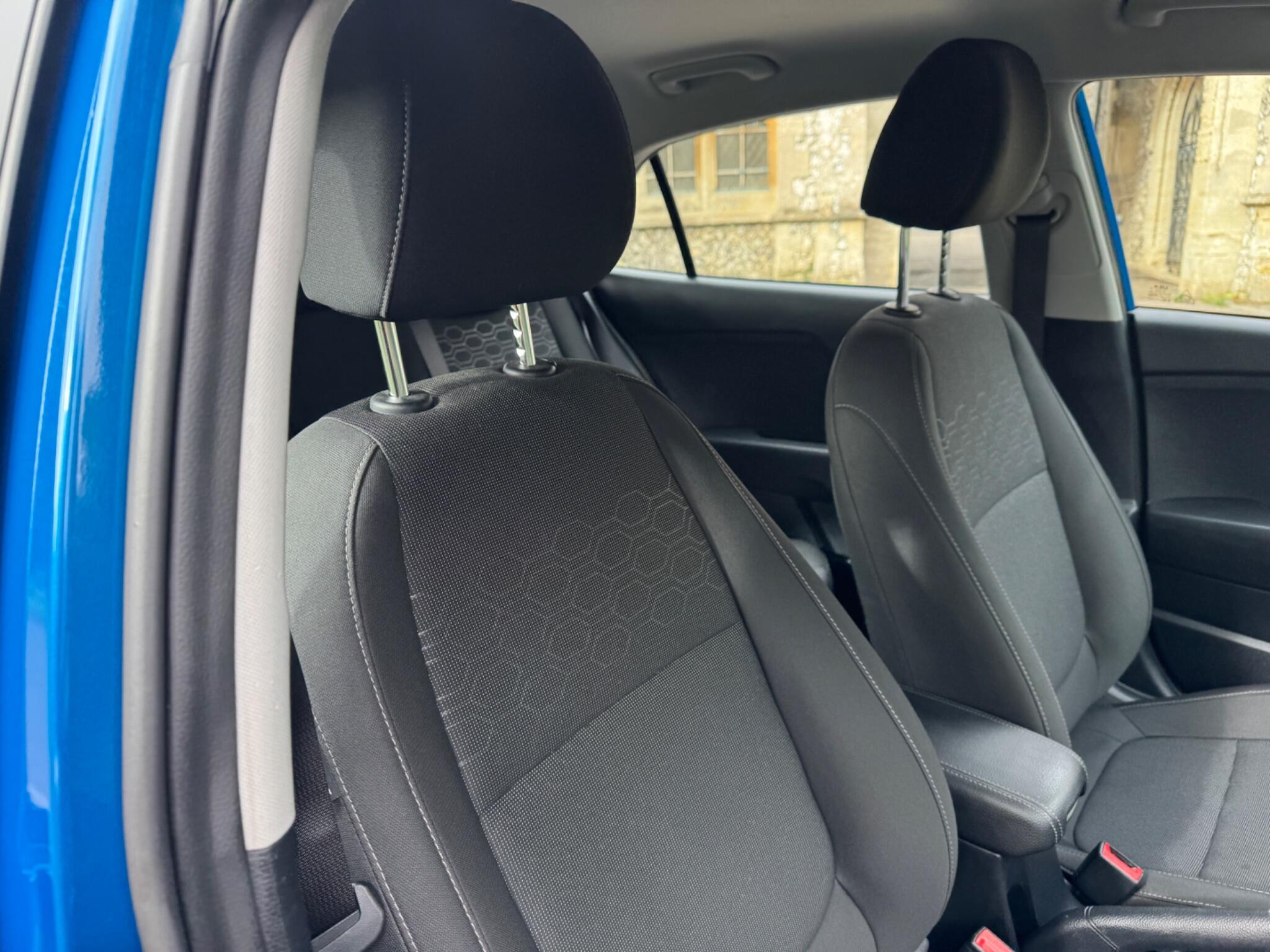 Kia Rio view 32