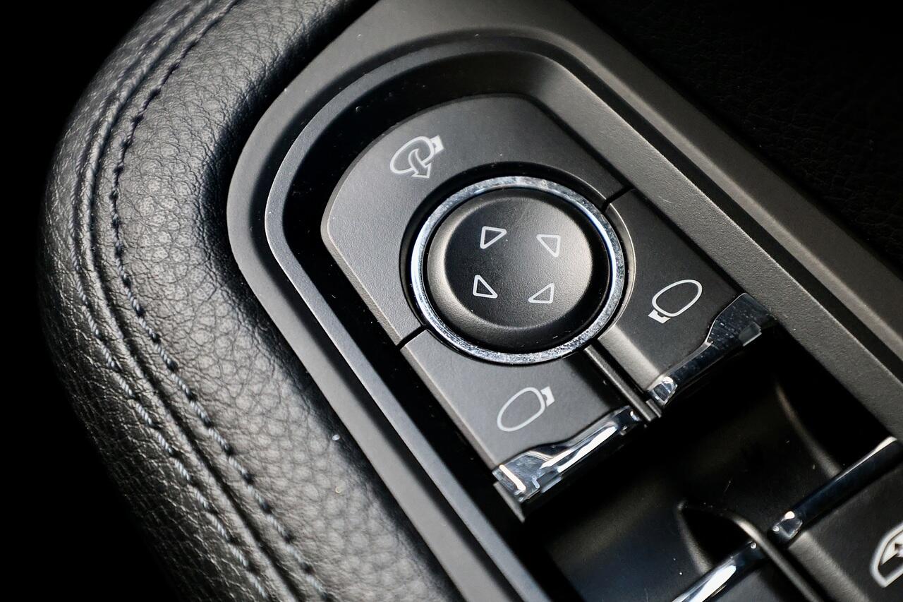 Porsche Macan view 26