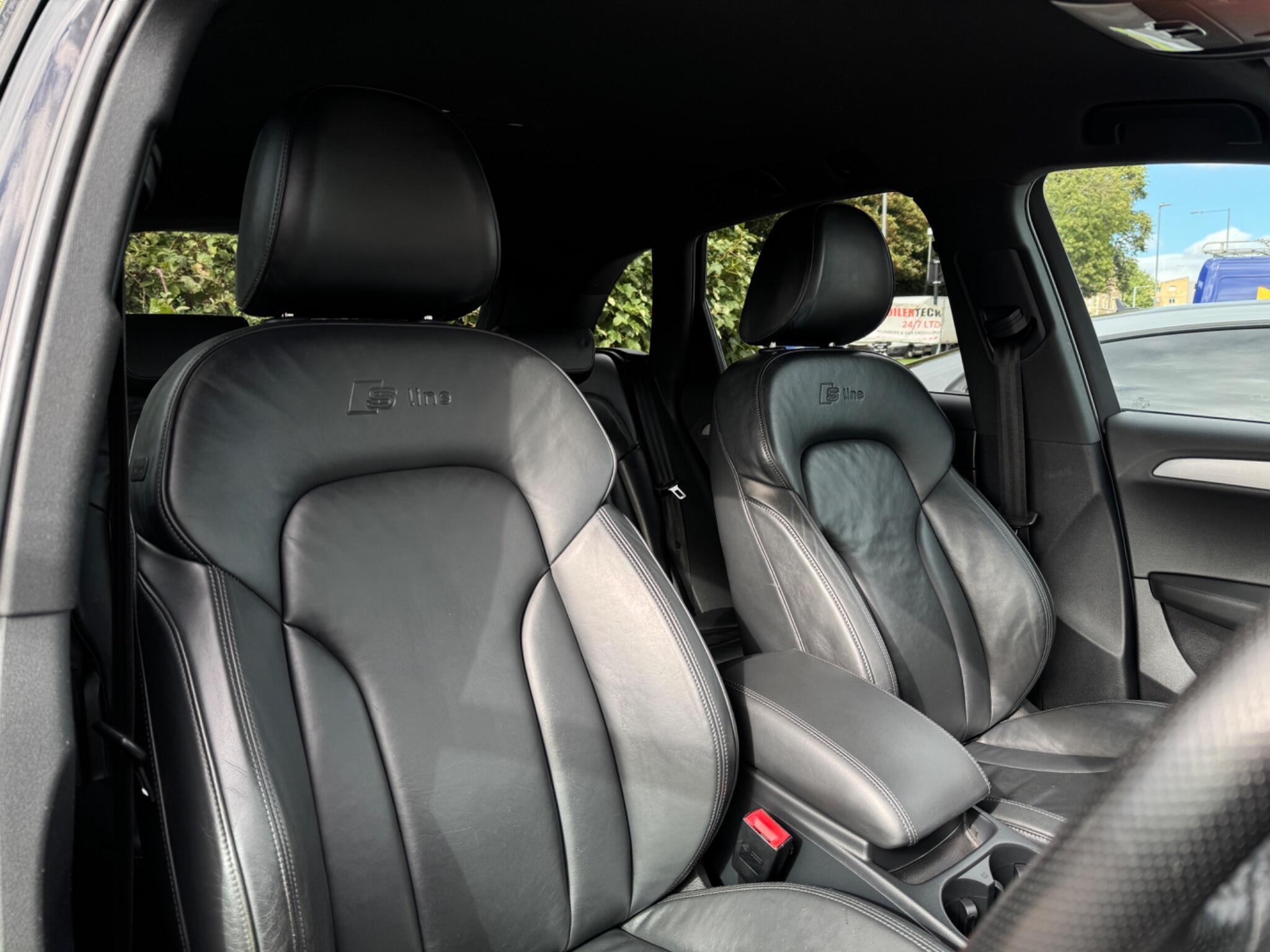 Audi Q5 view 17