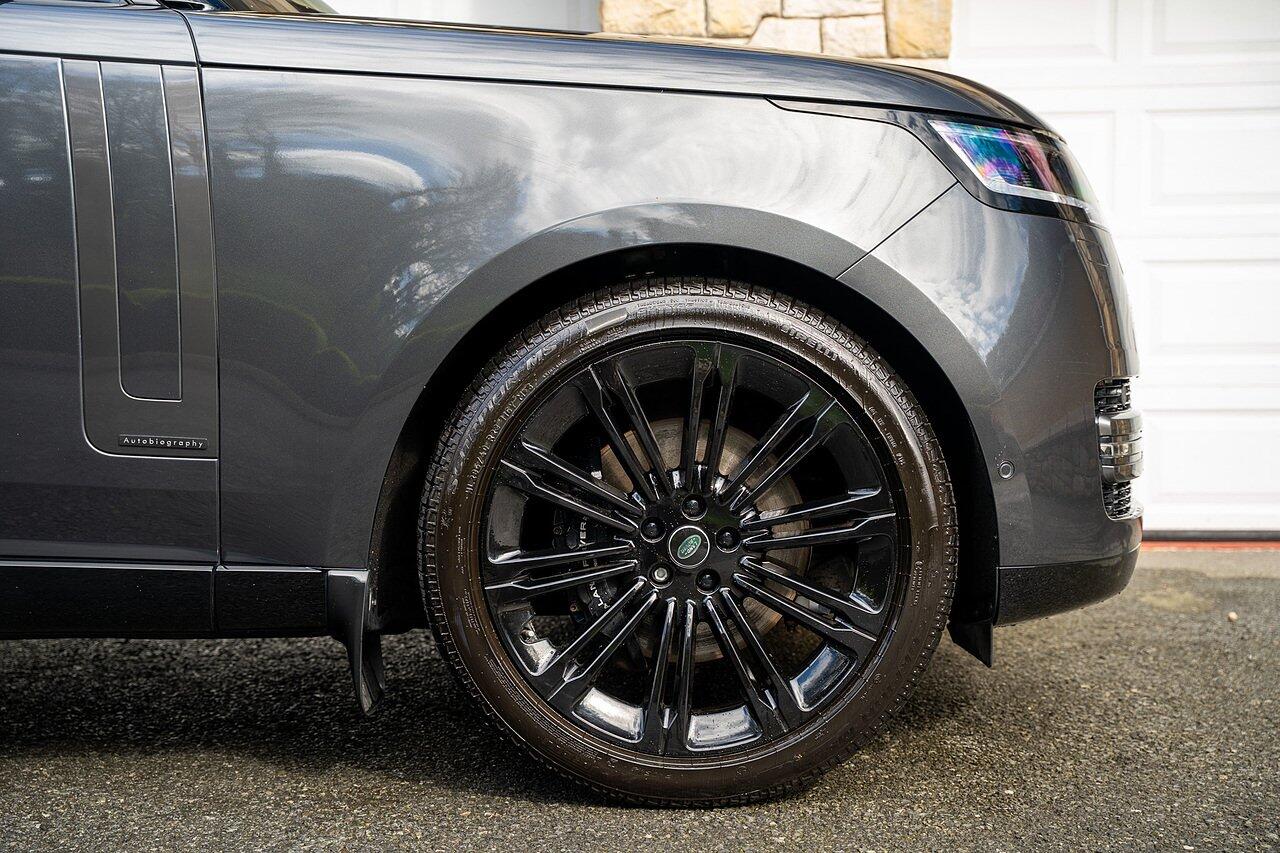 Land Rover Range Rover view 5