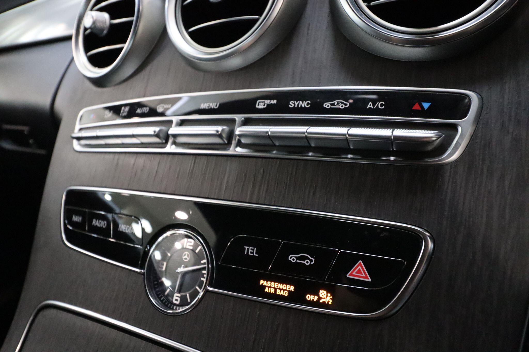 Mercedes-Benz C Class view 21