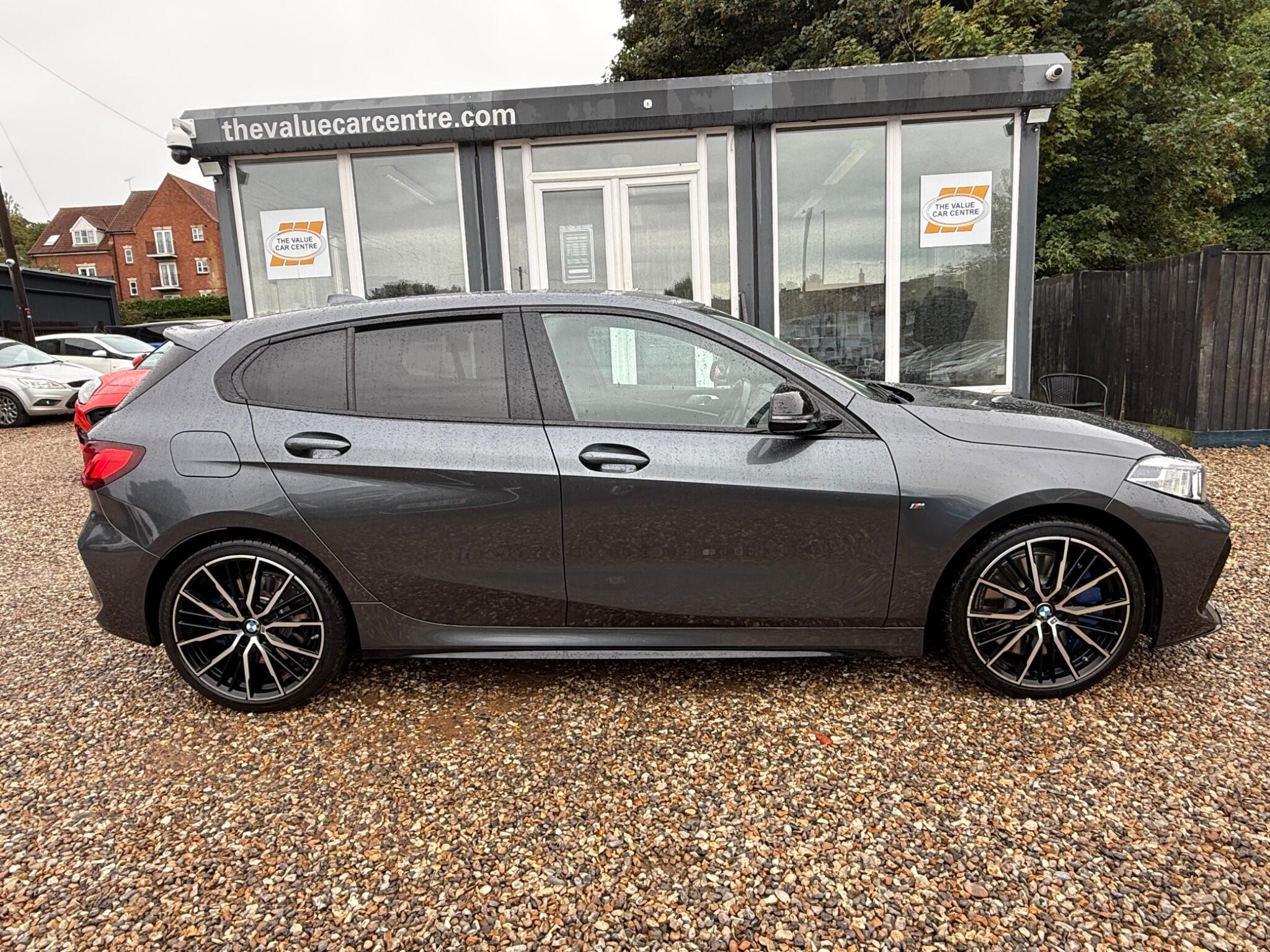 BMW 1 Series view 2