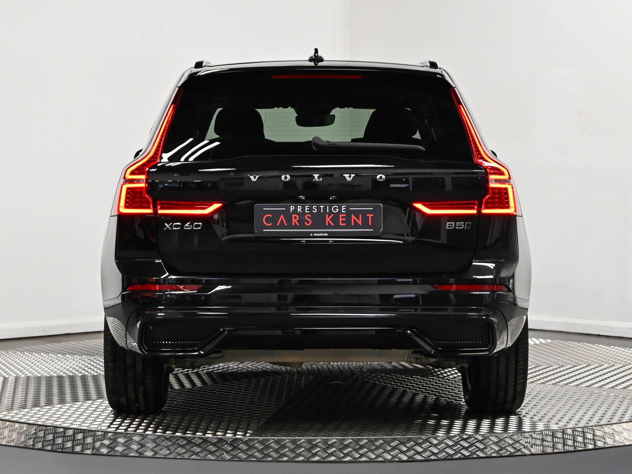 Volvo XC60 view 19