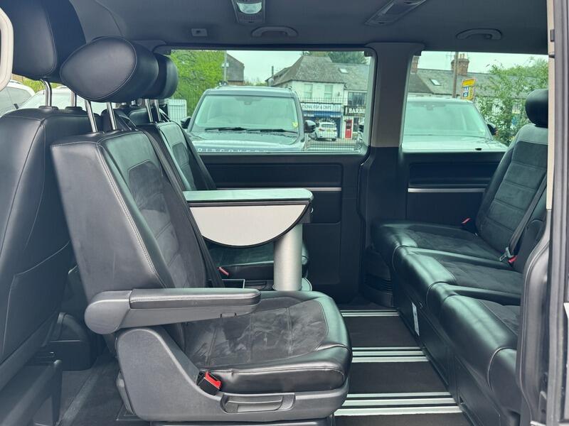 2018 Volkswagen Caravelle image 50