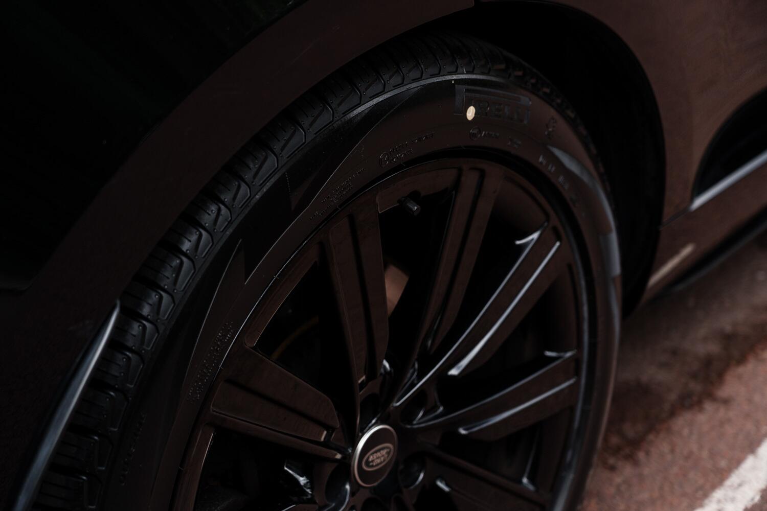 Land Rover Range Rover view 15