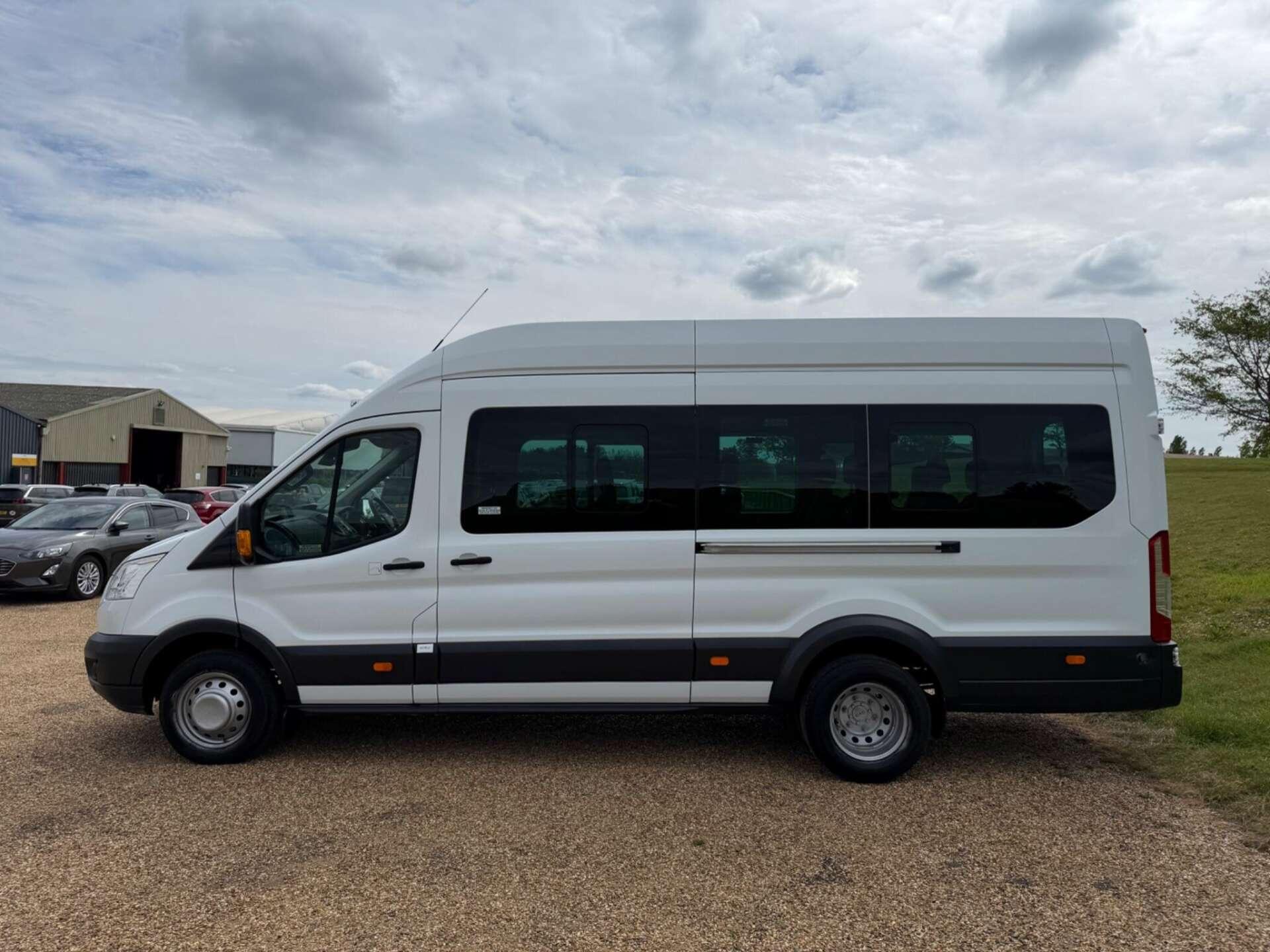 Ford Transit view 4