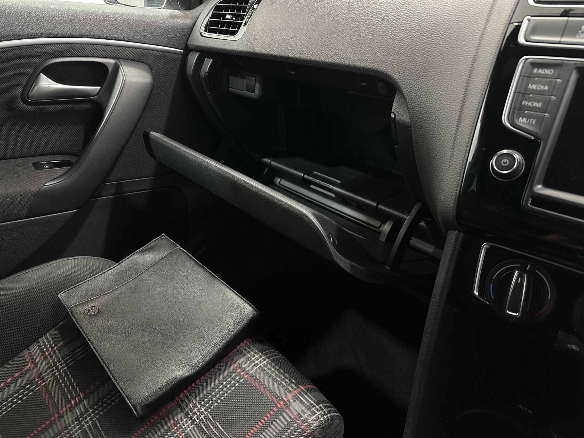 Volkswagen Polo view 25