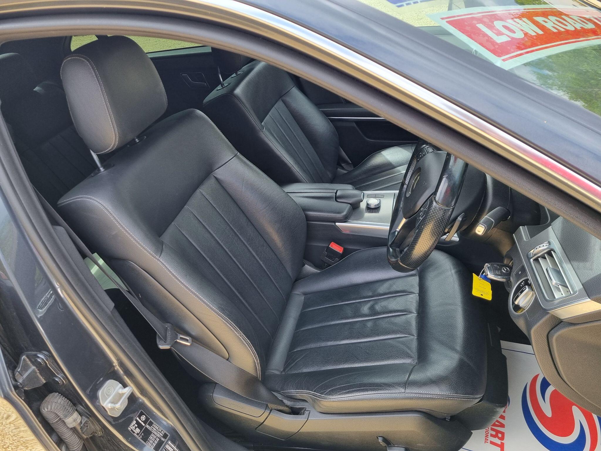 Mercedes-Benz E Class view 34