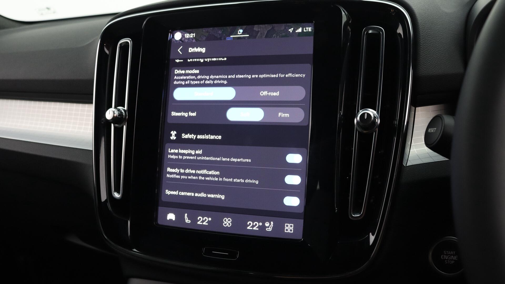 Volvo XC40 view 35