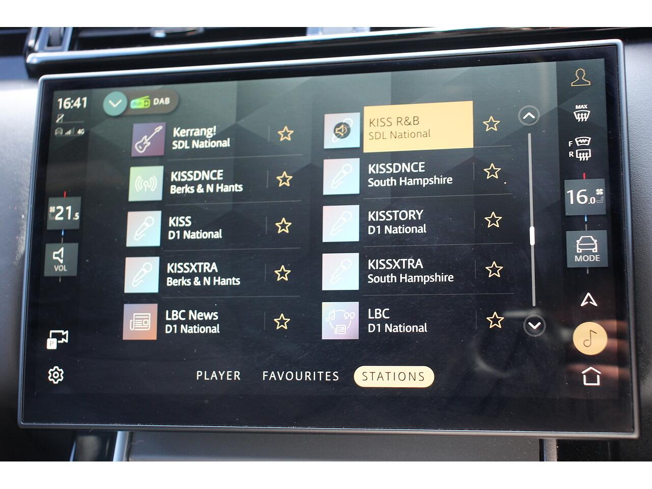 Land Rover Range Rover Velar view 22