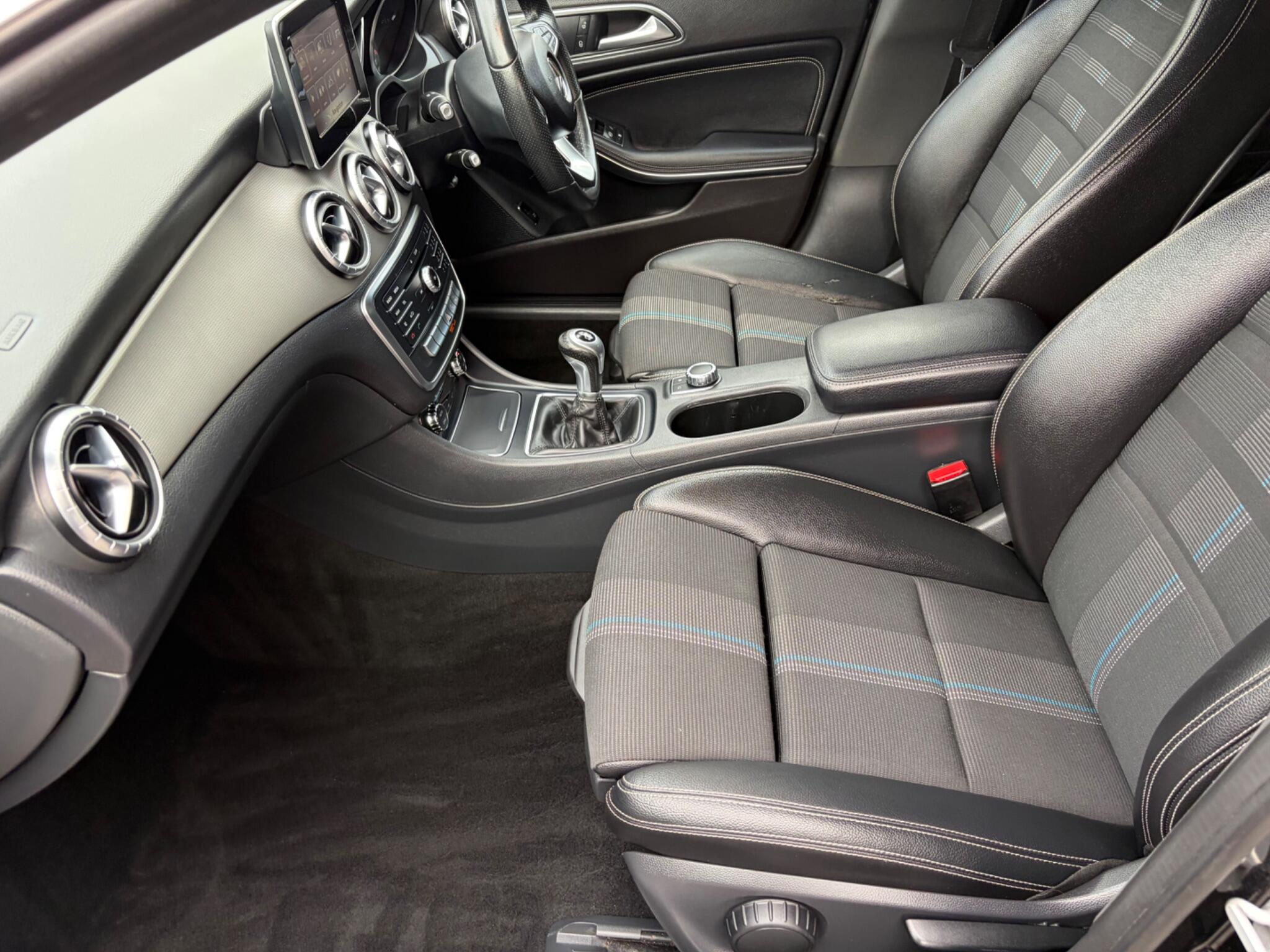 Mercedes-Benz Cla view 74