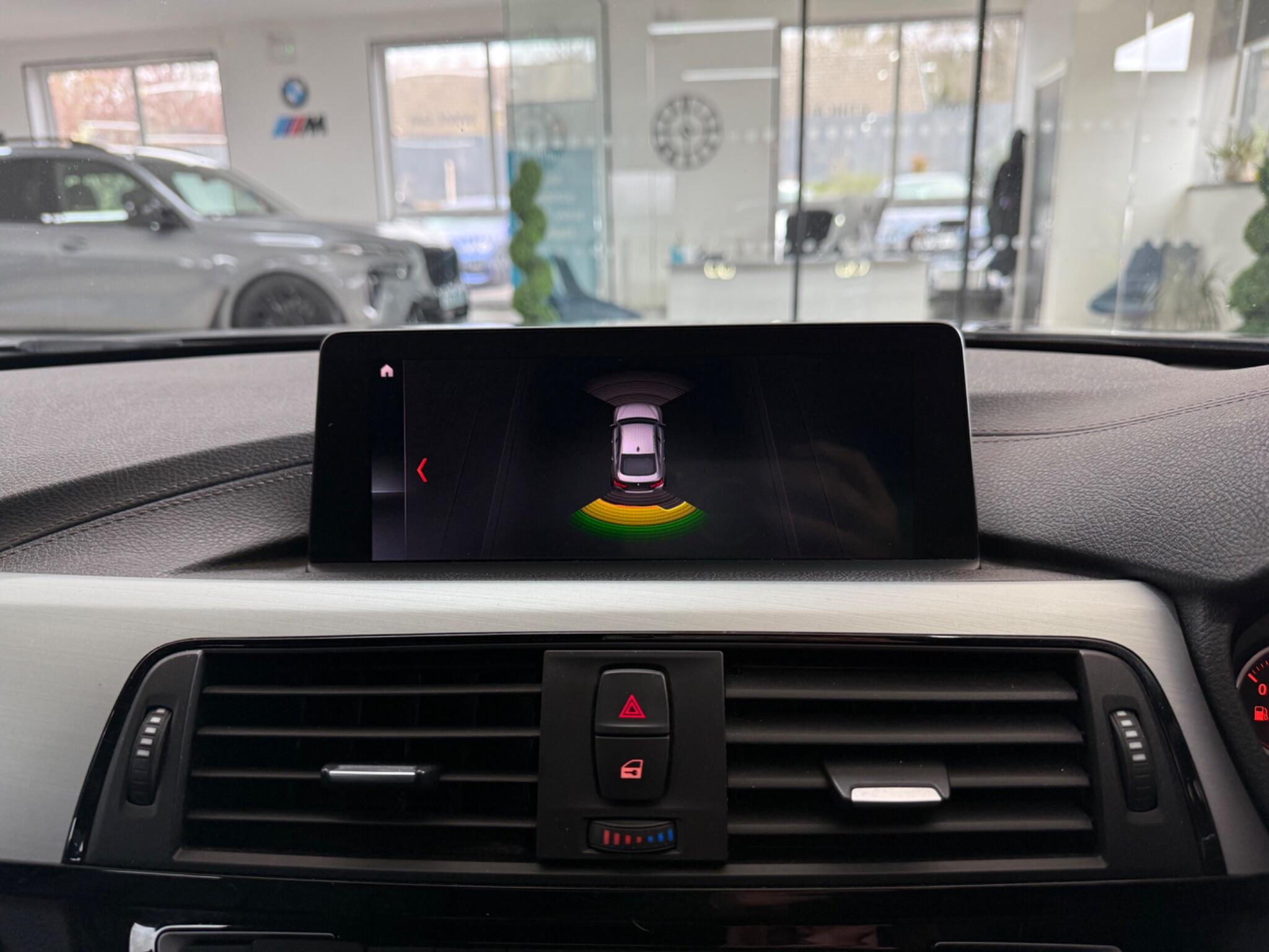 BMW 4 Series view 18