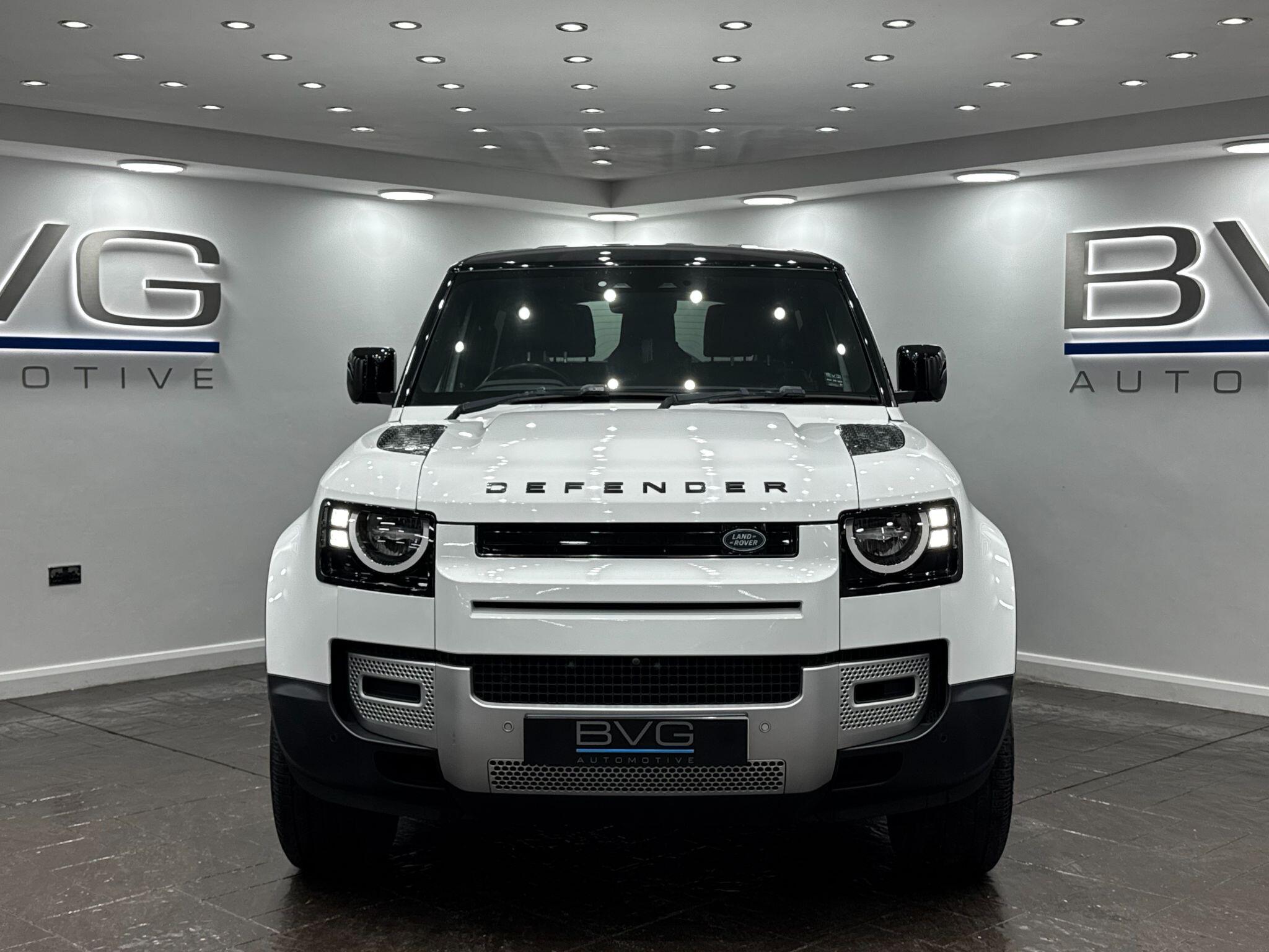Land Rover Defender view 3