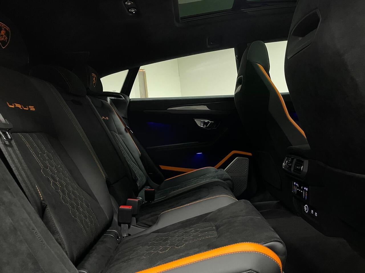 Lamborghini Urus view 27