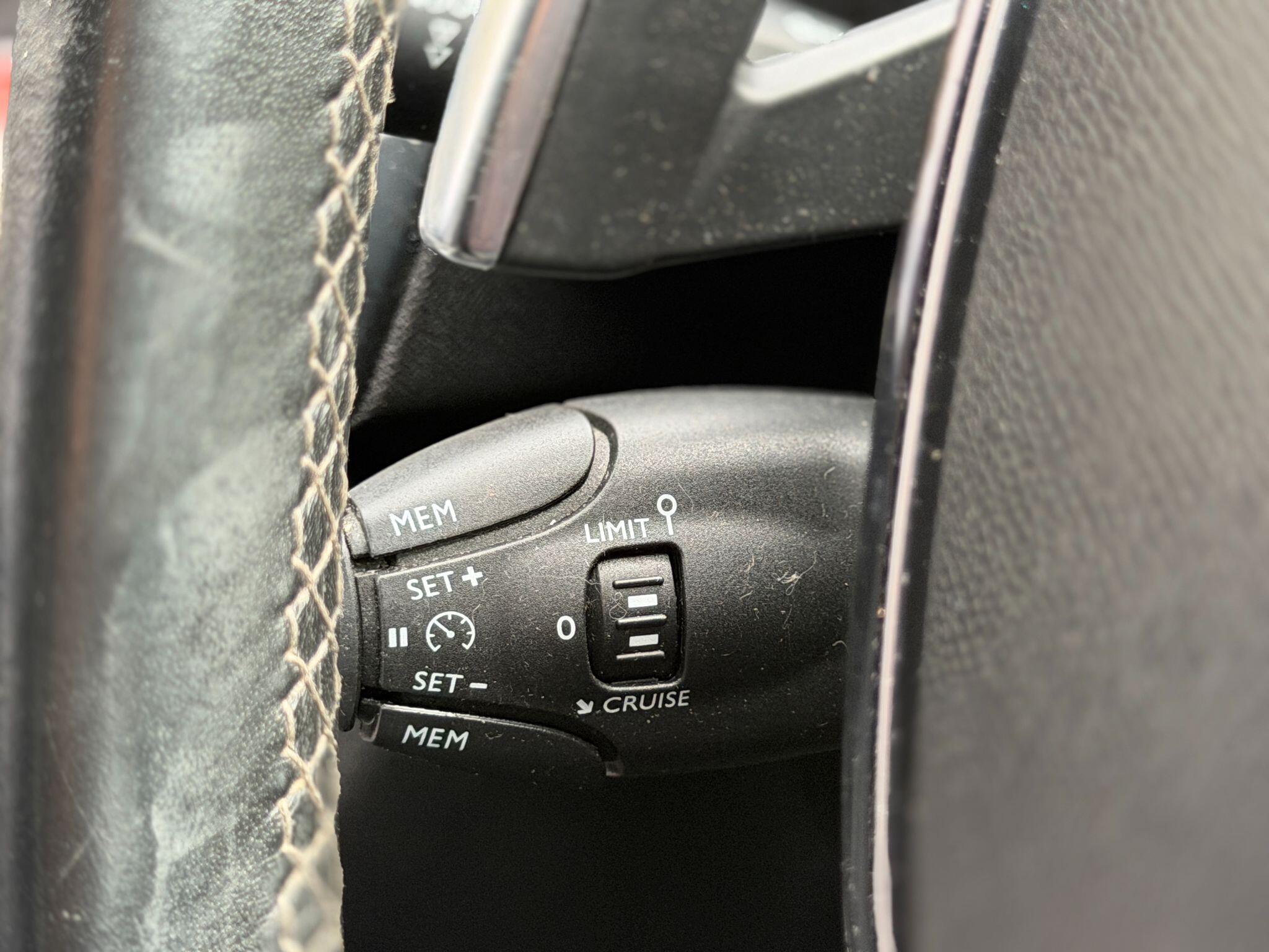 Peugeot 3008 view 39