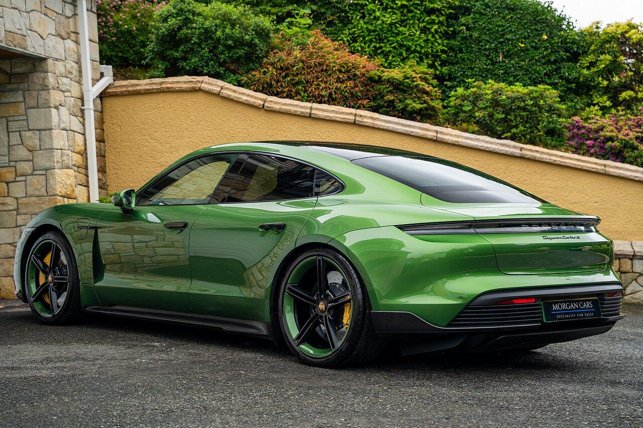 Porsche Taycan view 11