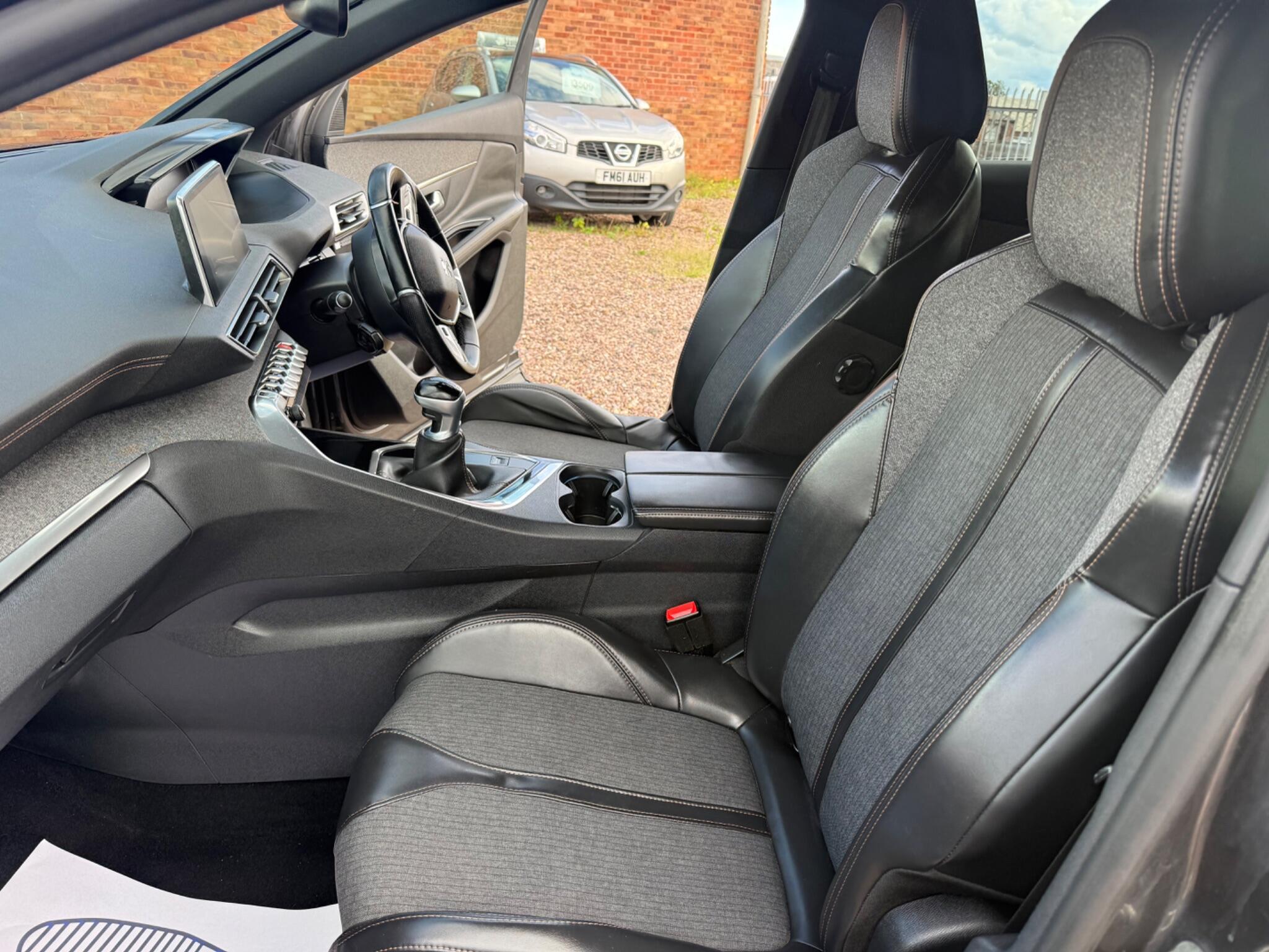 Peugeot 3008 view 24