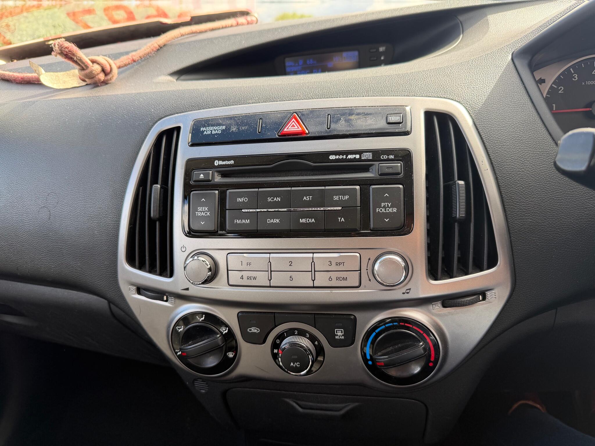 Hyundai I20 view 9