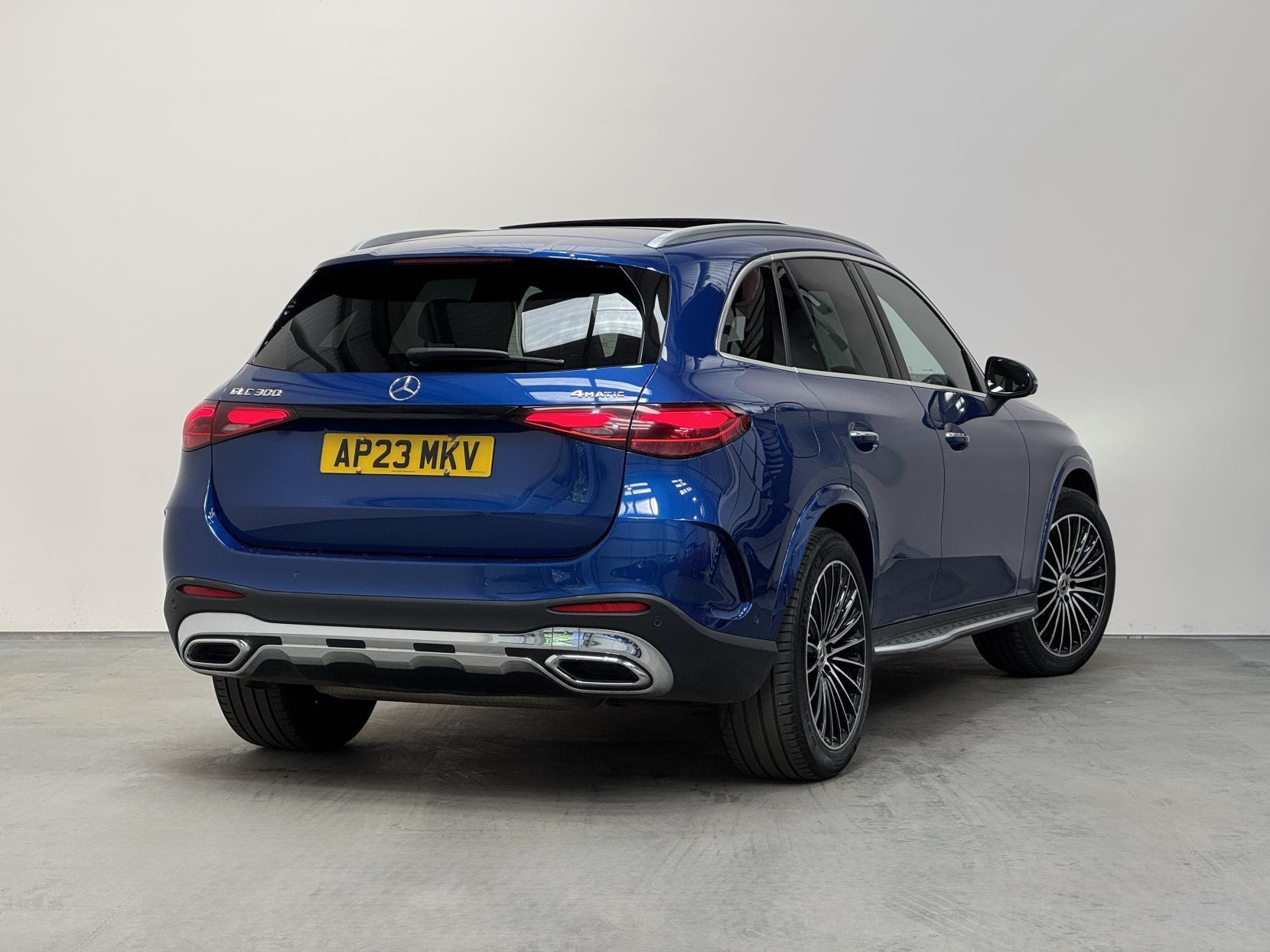 Mercedes-Benz GLC view 18