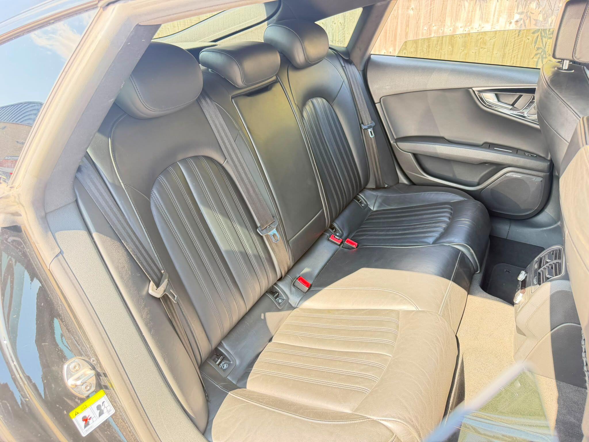 Audi A7 view 12