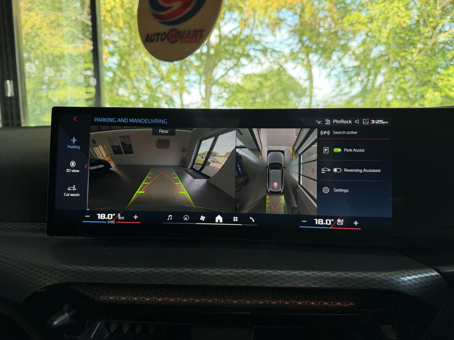 BMW 3 Series view 32