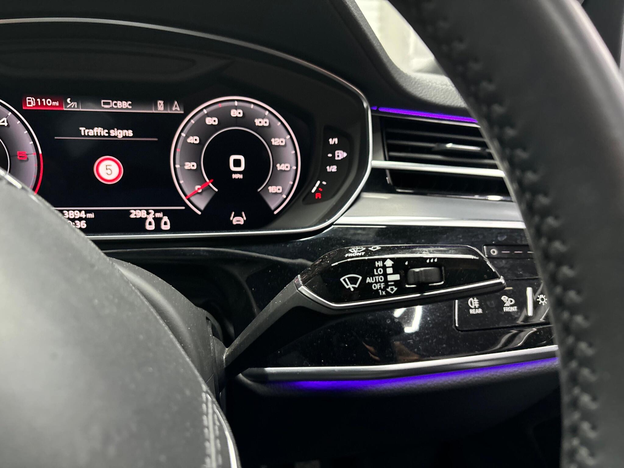 Audi A8 view 40