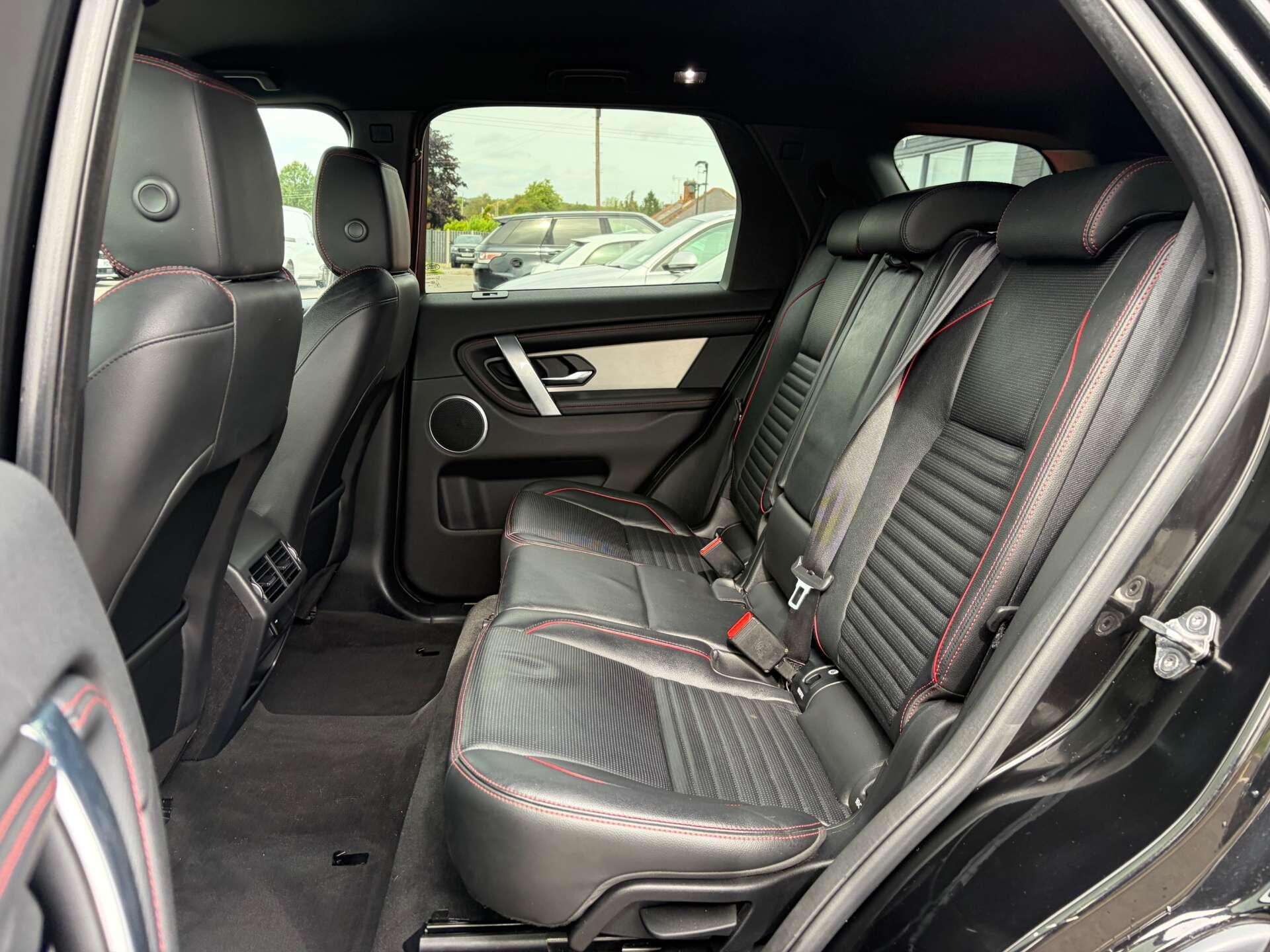 Land Rover Discovery Sport view 20