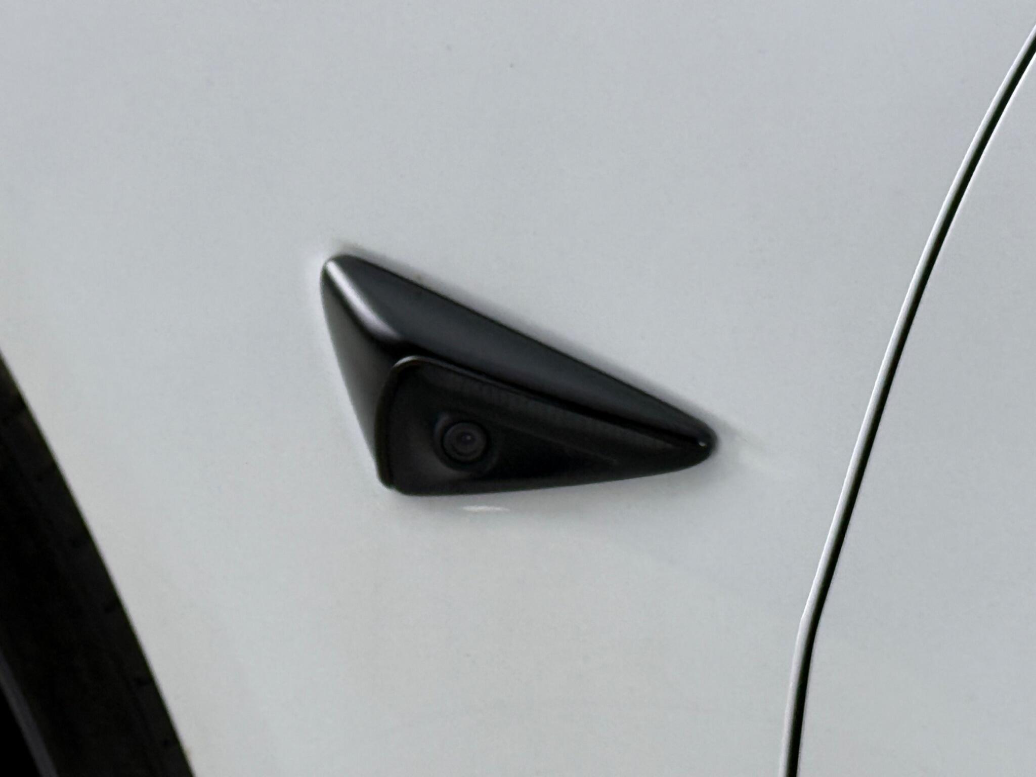 Tesla Model 3 view 11