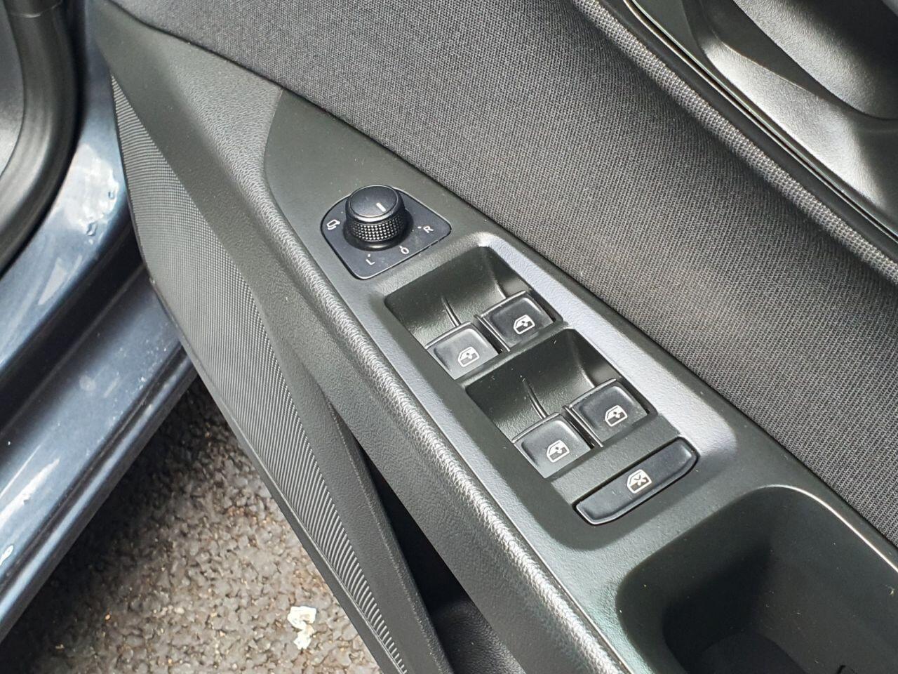 Seat Leon Leon view 28