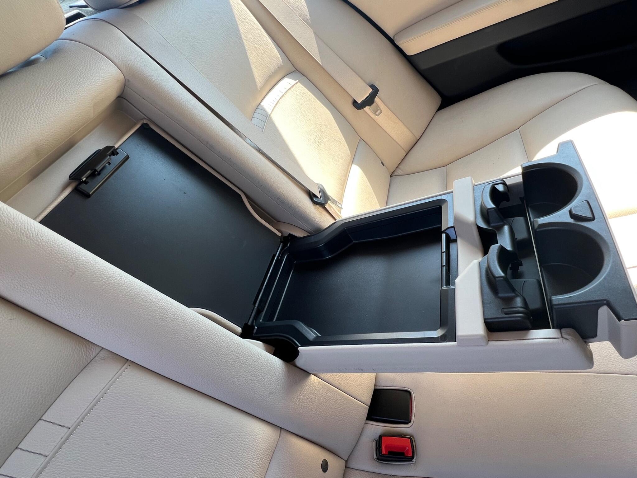 BMW 5 Series view 42