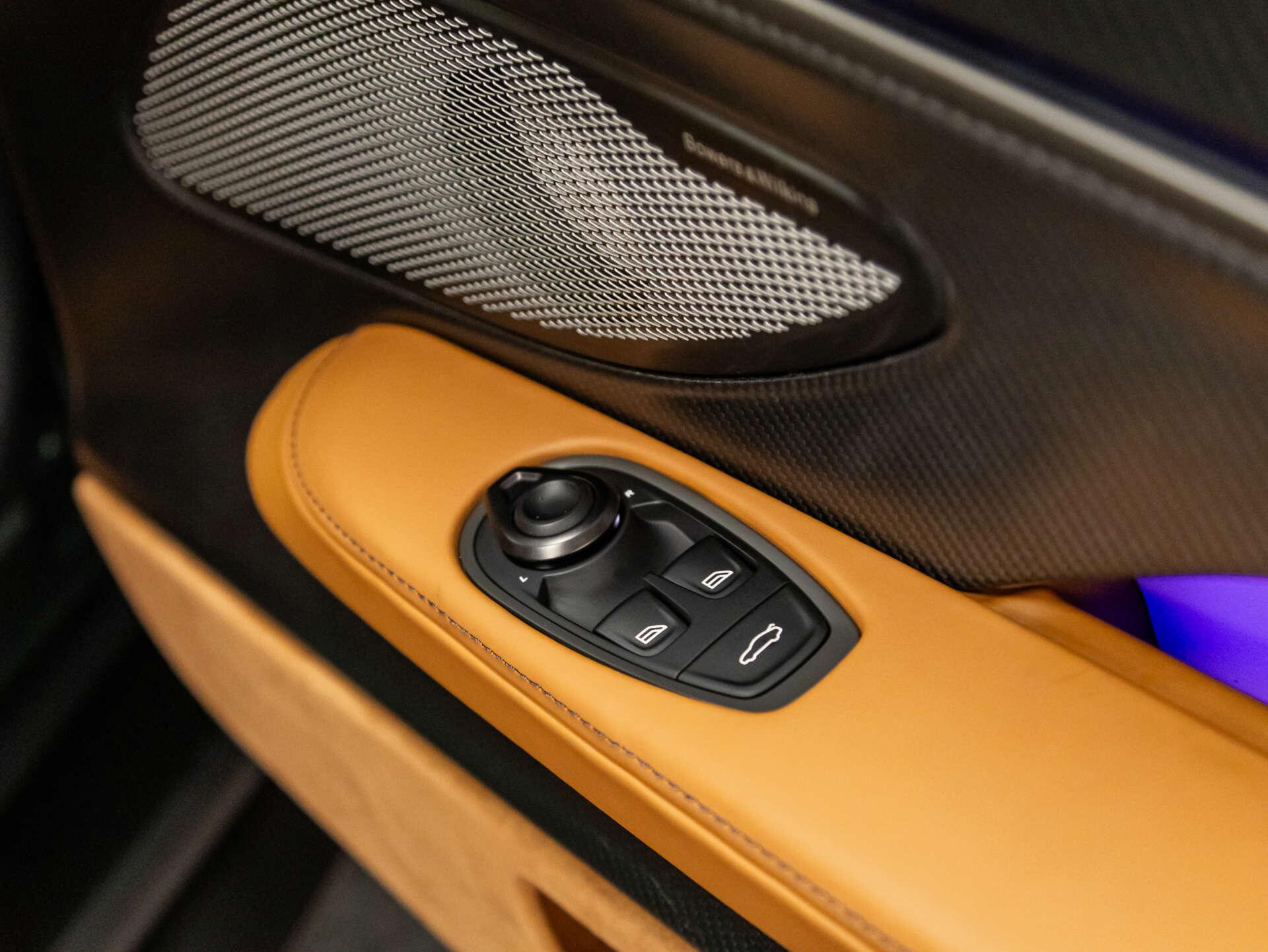 Aston Martin Vanquish view 63