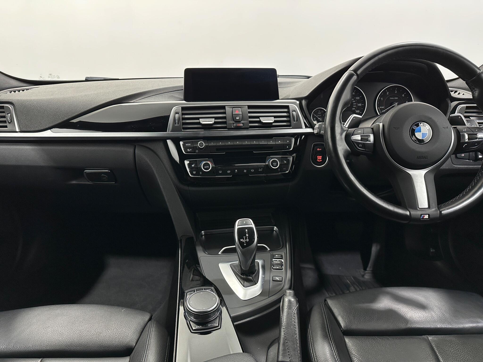 BMW 3 Series view 20