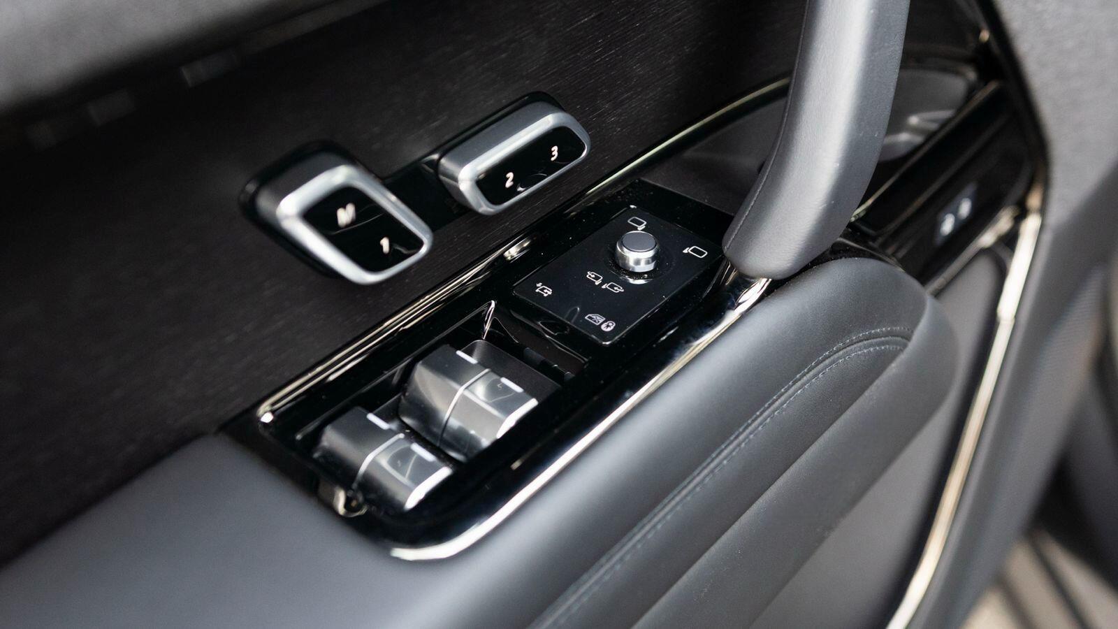 Land Rover Range Rover Sport view 18