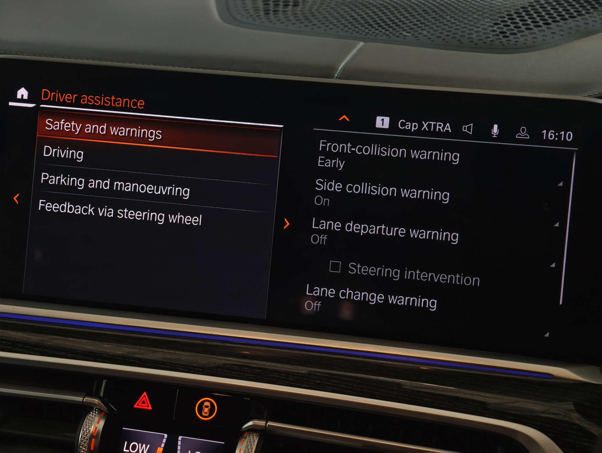 BMW X7 view 64