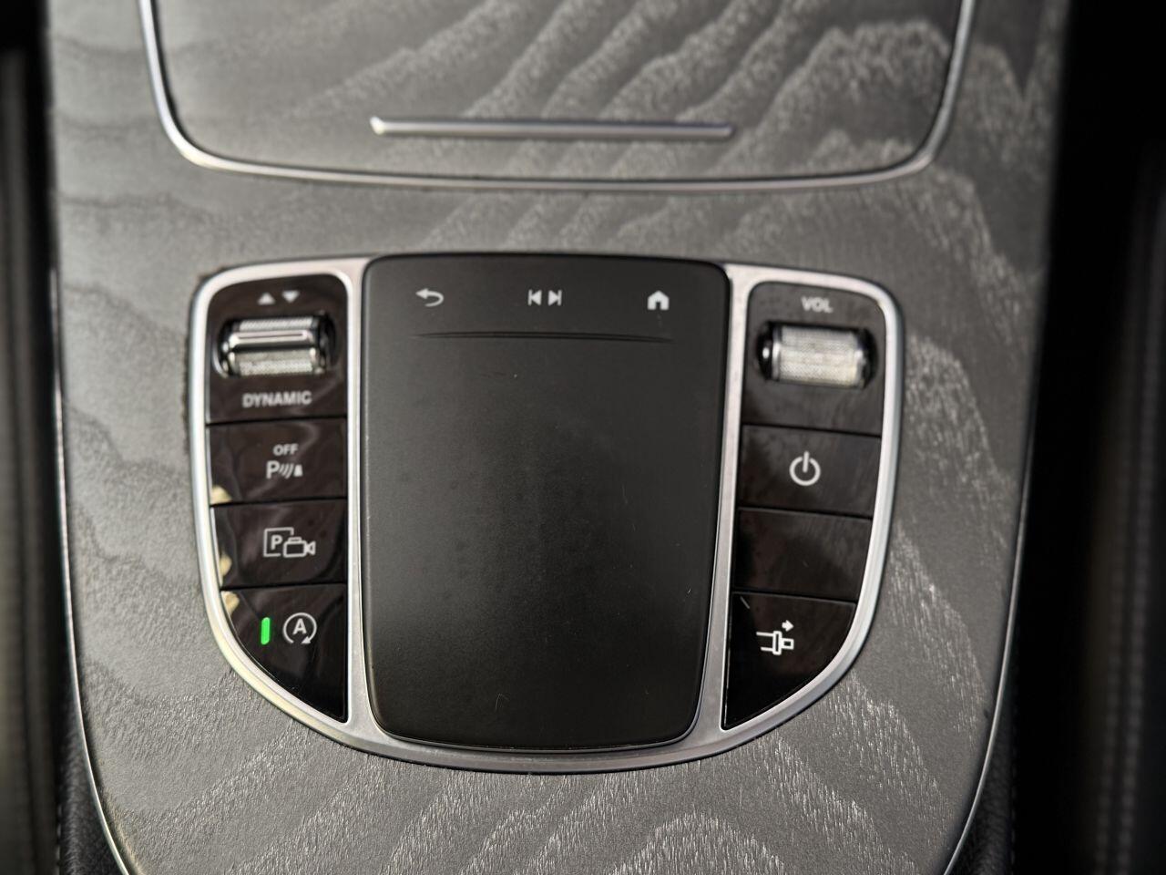 Mercedes-Benz E Class view 55