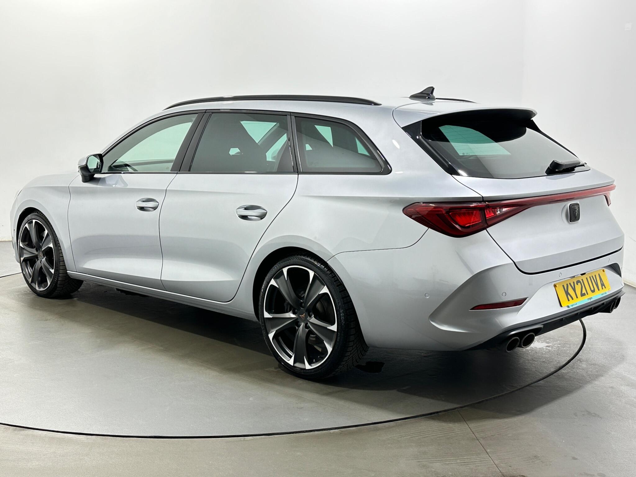 Cupra Leon view 6