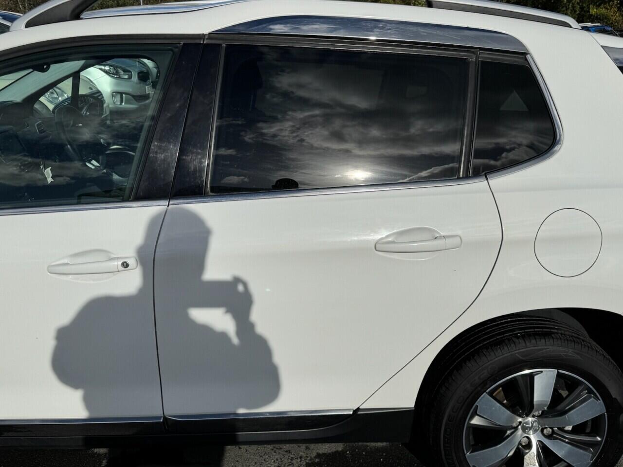 Peugeot 2008 view 38
