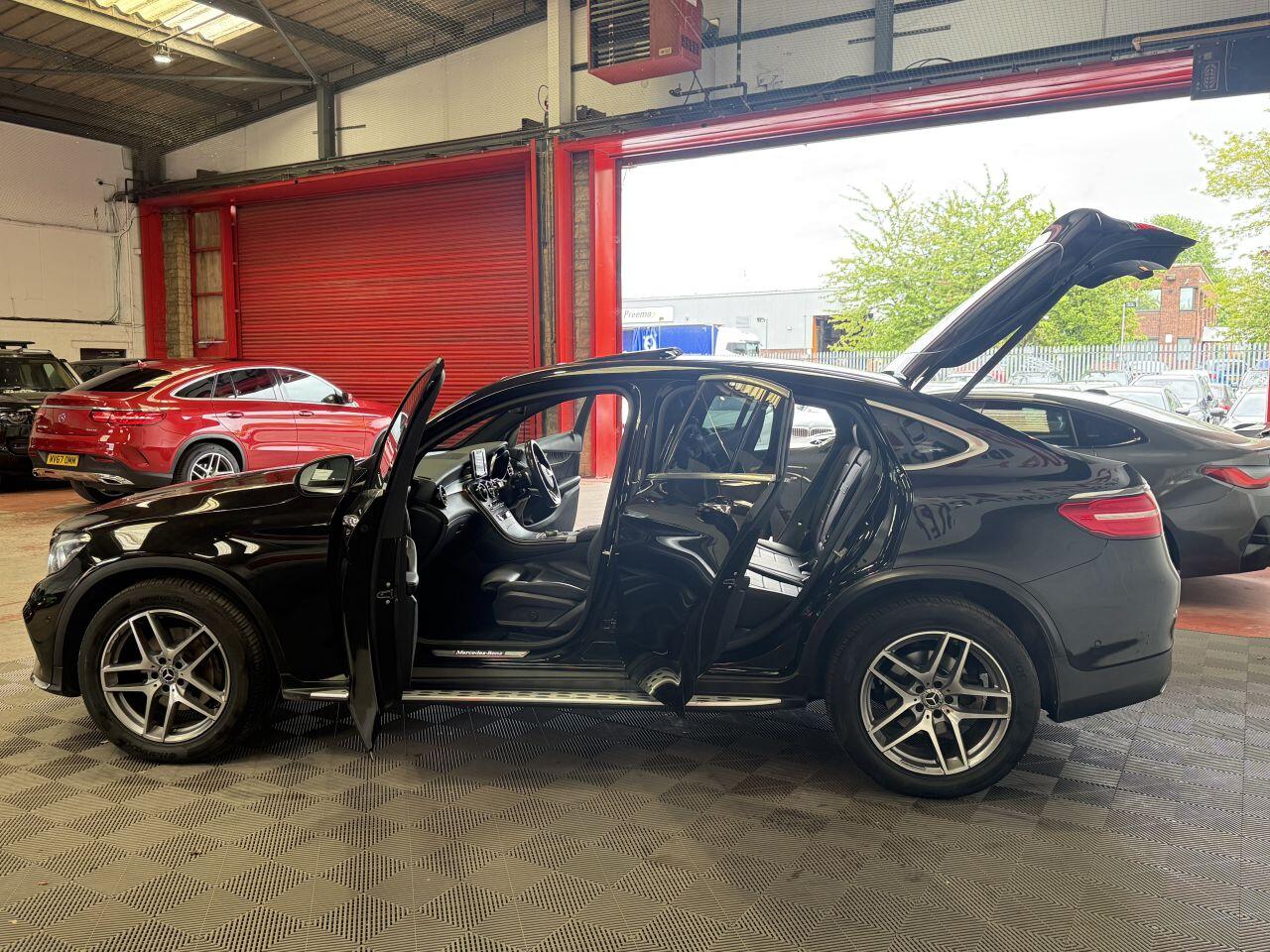 Mercedes-Benz GLC view 13