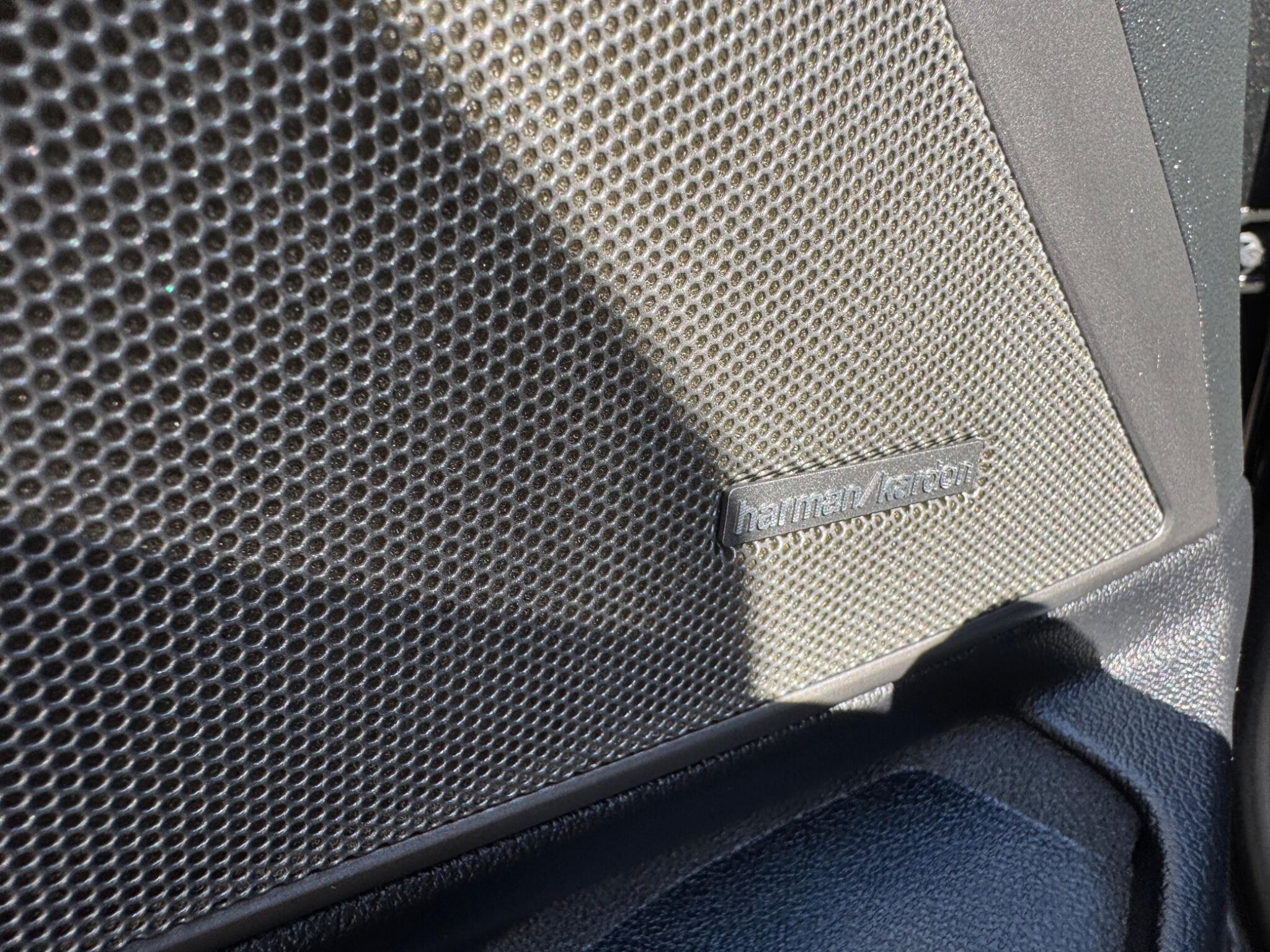 BMW 3 Series view 52