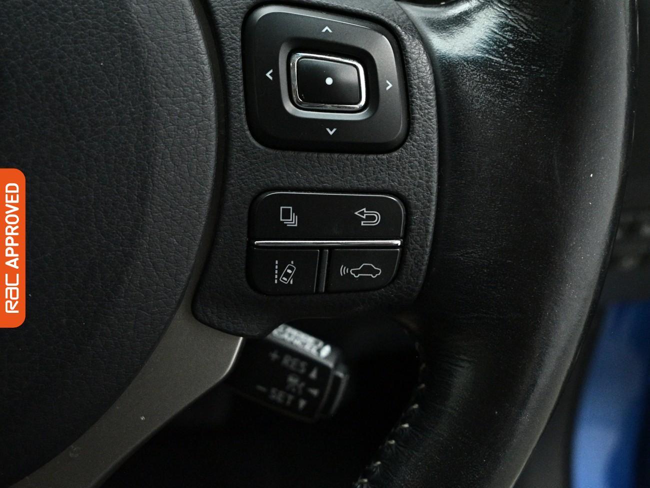 Lexus NX view 25