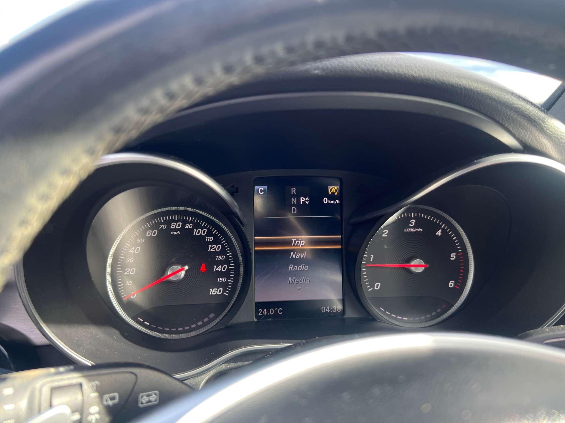 Mercedes-Benz GLC view 19