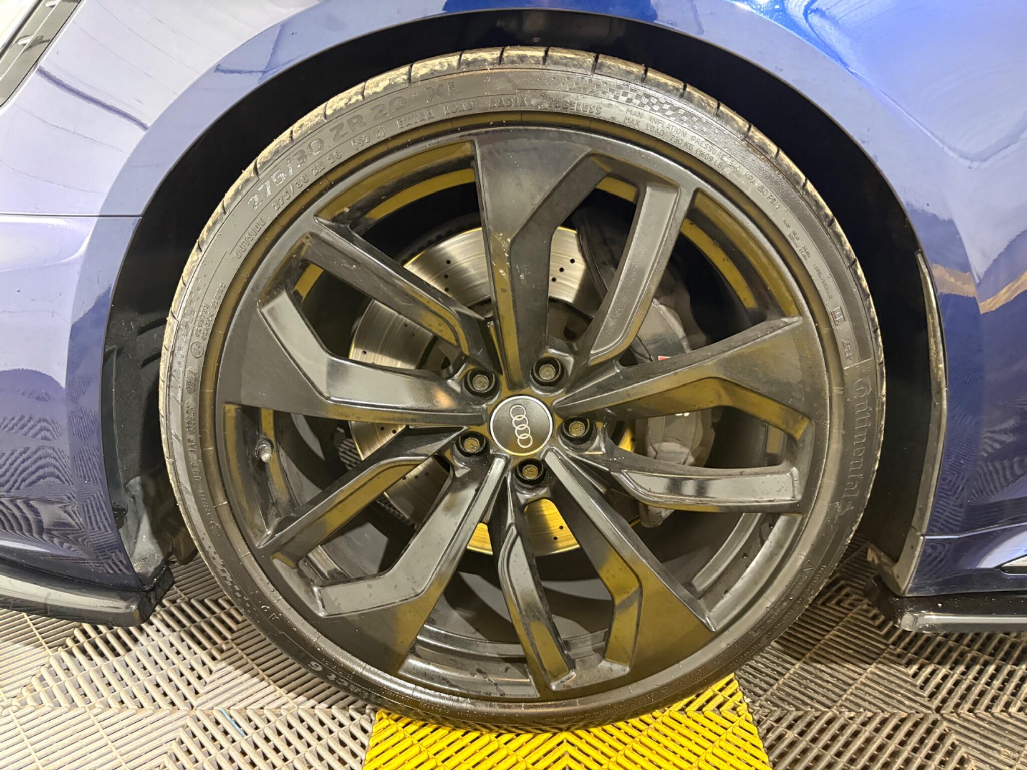 Audi RS4 Avant view 61
